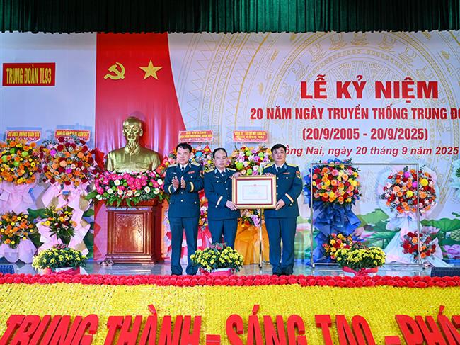 trung-doan-93-ky-niem-20-nam-ngay-truyen-thong-20-9-2005-20-9-2025