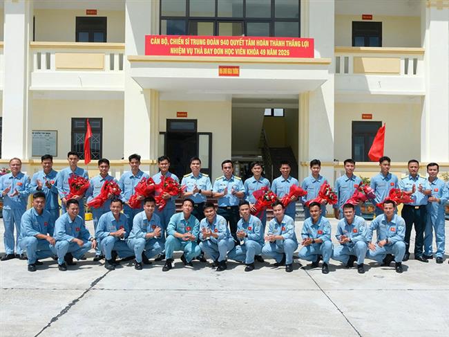 trung-doan-940-hoan-thanh-tot-nhiem-vu-tha-bay-don-hoc-vien-khoa-49-dot-1-nam-2026