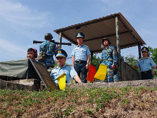 trung-tuong-nguyen-van-hien-tu-lenh-quan-chung-pk-kq-kiem-tra-san-sang-chien-dau-chuc-tet-mot-so-don-vi-truc-thuoc-su-doan-367-va-su-doan-370