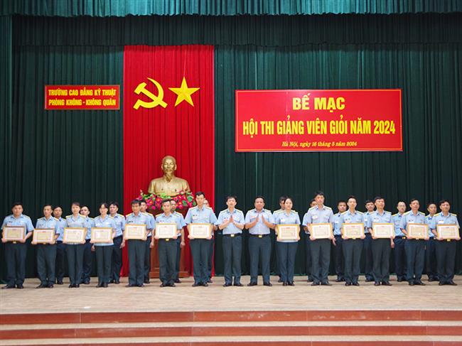 truong-cao-dang-ky-thuat-phong-khong-khong-quan-to-chuc-hoi-thi-giang-vien-gioi-nam-2024