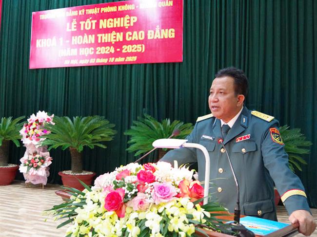truong-cao-dang-ky-thuat-phong-khong-khong-quan-to-chuc-le-tot-nghiep-khoa-1-hoan-thien-cao-dang-nam-hoc-2024-2025