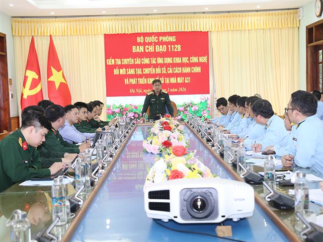 ban-chi-dao-1128-bo-quoc-phong-kiem-tra-nha-may-a31