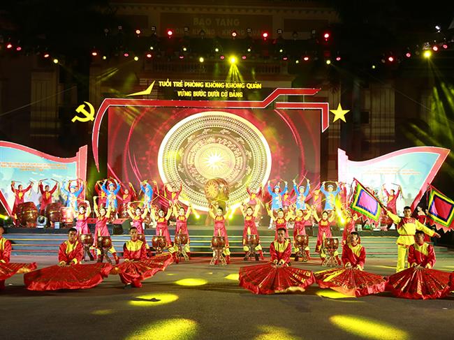 da-hoi-thanh-nien-“tuoi-tre-quan-chung-pk-kq-vung-buoc-duoi-co-dang”