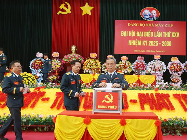 dang-bo-nha-may-z119-to-chuc-dai-hoi-dai-bieu-nhiem-ky-2025-2030