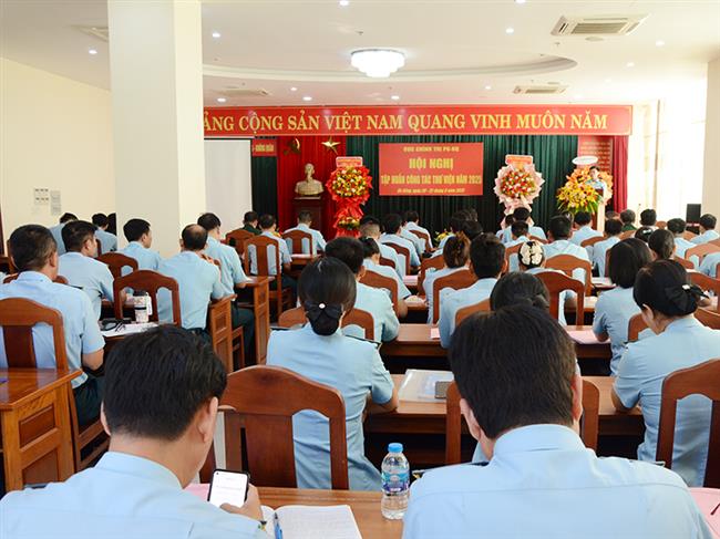 quan-chung-phong-khong-–-khong-quan-tap-huan-cong-tac-thu-vien-nam-2025