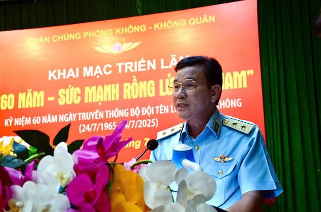 quan-chung-pk-kq-khai-mac-trien-lam-“60-nam-suc-manh-rong-lua-viet-nam”