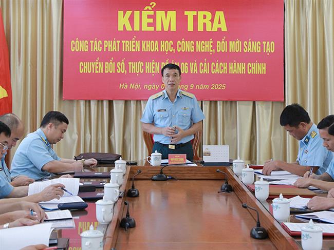 quan-chung-pk-kq-kiem-tra-cong-tac-phat-trien-khoa-hoc-cong-nghe-doi-moi-sang-tao-chuyen-doi-so-thuc-hien-de-an-06-va-cai-cach-hanh-chinh-tai-cac-don-vi