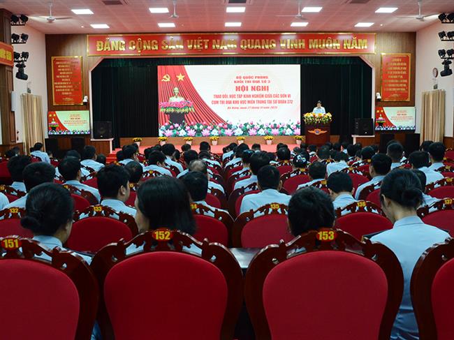 su-doan-372-to-chuc-hoi-nghi-trao-doi-hoc-tap-kinh-nghiem-giua-cac-don-vi-cum-thi-dua-khu-vuc-mien-trung