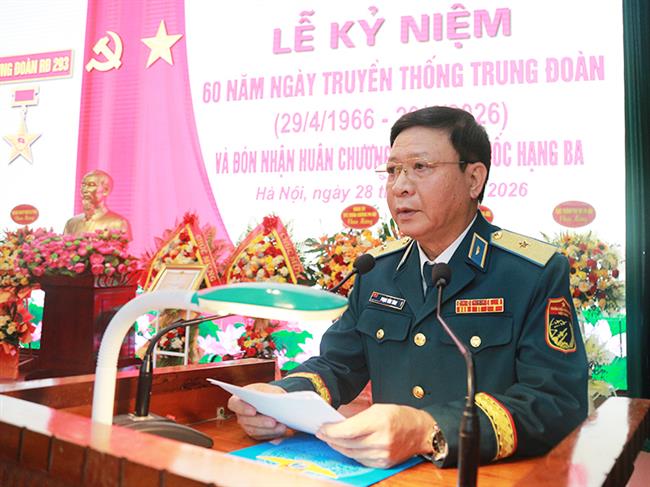 trung-doan-293-ky-niem-60-nam-ngay-truyen-thong-va-don-nhan-huan-chuong-bao-ve-to-quoc-hang-ba