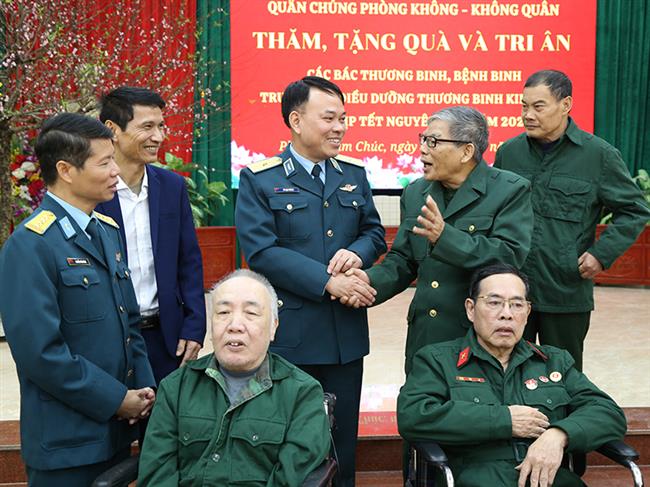 vi-su-binh-yen-bau-troi-to-quoc-va-niem-hanh-phuc-cua-nhan-dan