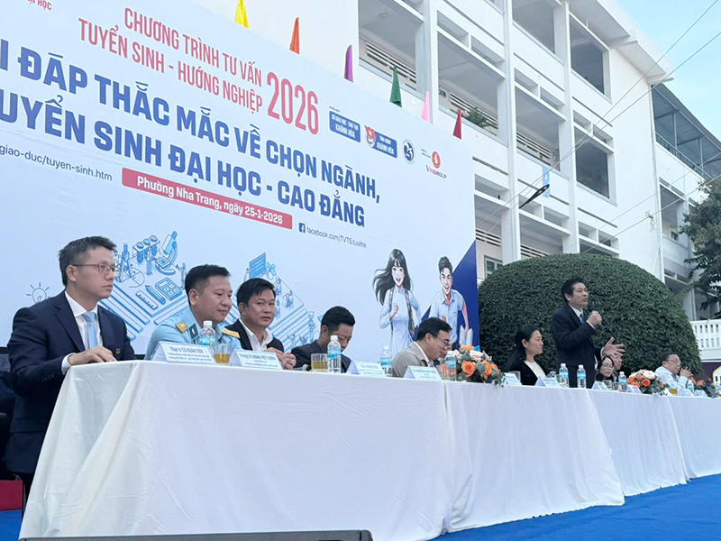 Trường Sĩ quan Không quân tư vấn hướng nghiệp và thông tin tuyển sinh năm 2026 tại tỉnh Lâm Đồng và tỉnh Khánh Hòa