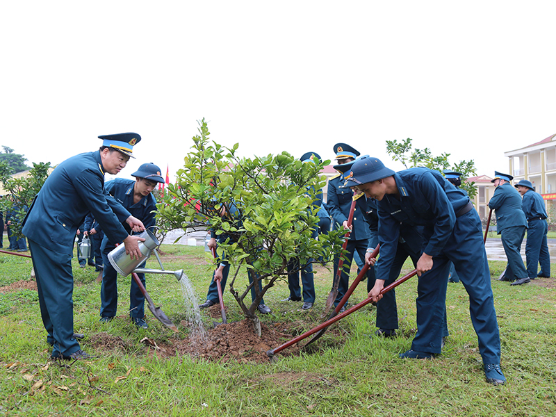 Bộ Tham mưu Qu&acirc;n chủng Ph&ograve;ng kh&ocirc;ng - Kh&ocirc;ng qu&acirc;n ph&aacute;t động &ldquo;Tết trồng c&acirc;y Xu&acirc;n B&iacute;nh Ngọ - 2026&rdquo;