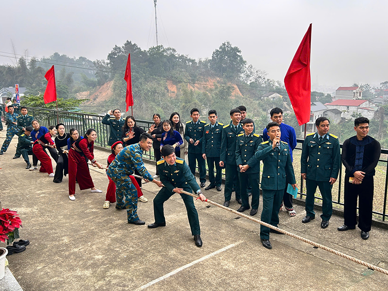 Trung đo&agrave;n Ra đa 291 tổ chức Chương tr&igrave;nh &ldquo;Xu&acirc;n canh trời - Tết thắm t&igrave;nh qu&acirc;n d&acirc;n&rdquo;