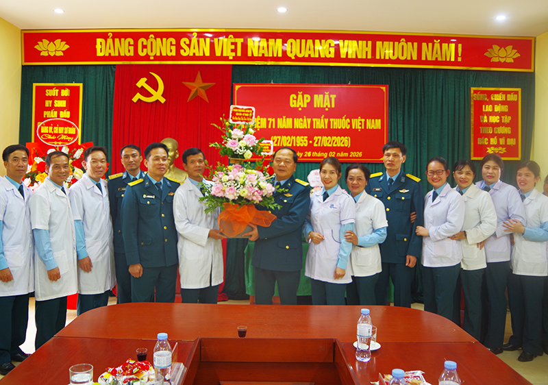 Sư đo&agrave;n 363 tổ chức Gặp mặt kỷ niệm 71 năm Ng&agrave;y Thầy thuốc Việt Nam