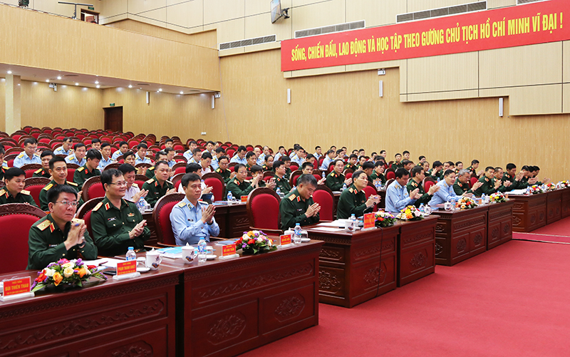 Qu&acirc;n chủng Ph&ograve;ng kh&ocirc;ng - Kh&ocirc;ng qu&acirc;n tổ chức Hội thảo phương thức t&aacute;c chiến ph&ograve;ng, chống phương tiện bay kh&ocirc;ng người l&aacute;i