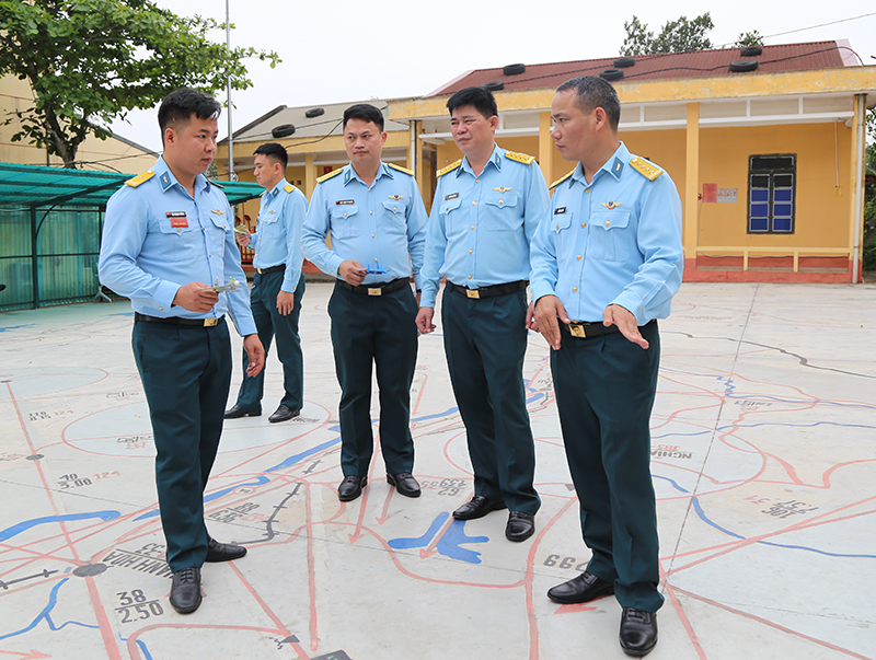 Qu&acirc;n chủng Ph&ograve;ng kh&ocirc;ng - Kh&ocirc;ng qu&acirc;n bế mạc tập huấn c&ocirc;ng t&aacute;c huấn luyện bay, bảo đảm an to&agrave;n bay v&agrave; tổ chức ban bay mẫu năm 2026