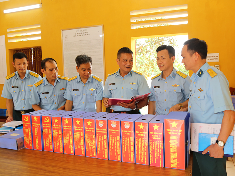 Qu&acirc;n chủng Ph&ograve;ng kh&ocirc;ng - Kh&ocirc;ng qu&acirc;n kiểm tra huấn luyện th&aacute;ng đầu năm 2026 tại c&aacute;c đơn vị thuộc Sư đo&agrave;n 363 v&agrave; Sư đo&agrave;n 365