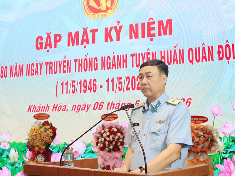 Trường Sĩ quan Kh&ocirc;ng qu&acirc;n gặp mặt kỷ niệm 80 năm Ng&agrave;y truyền thống Ng&agrave;nh Tuy&ecirc;n huấn Qu&acirc;n đội