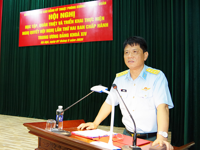 Trường Cao đẳng Kỹ thuật PK-KQ tổ chức Hội nghị học tập, qu&aacute;n triệt v&agrave; triển khai thực hiện Nghị quyết hội nghị lần thứ hai, Ban Chấp h&agrave;nh Trung ương Đảng kh&oacute;a XIV