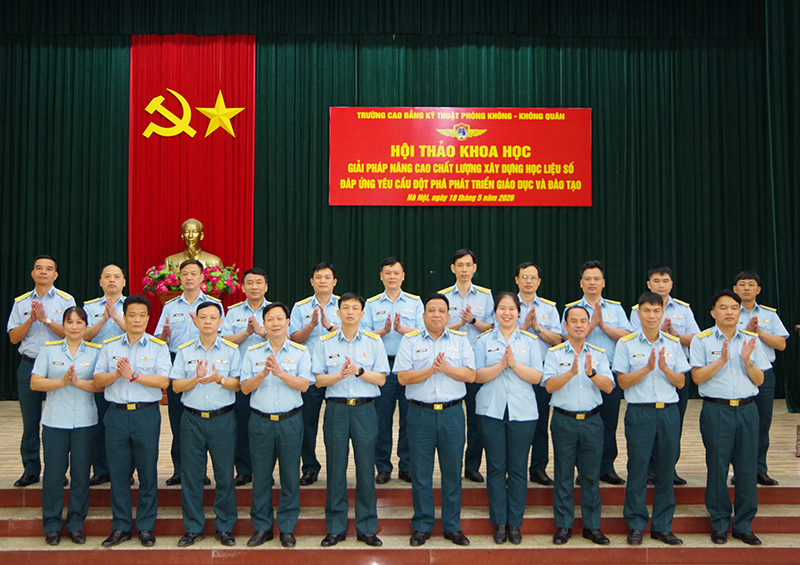 Trường Cao đẳng Kỹ thuật PK-KQ tổ chức Hội thảo khoa học &ldquo;Giải ph&aacute;p n&acirc;ng cao chất lượng x&acirc;y dựng học liệu số đ&aacute;p ứng y&ecirc;u cầu đột ph&aacute; ph&aacute;t triển gi&aacute;o dục v&agrave; đ&agrave;o tạo&rdquo;