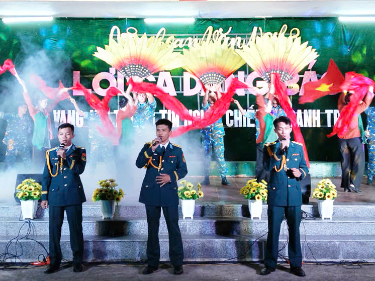 Trung đo&agrave;n 290 tổ chức Li&ecirc;n hoan văn nghệ &ldquo;Lời ca d&acirc;ng B&aacute;c - vang m&atilde;i trong tim người chiến sĩ canh trời&rdquo;