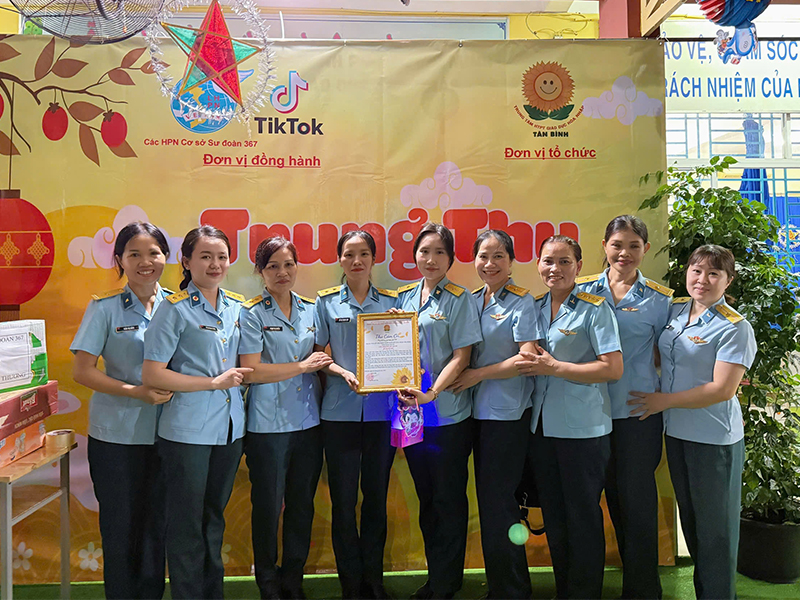 Hội Phụ nữ Sư đoàn 367 phối hợp tổ chức Chương trình “Trung thu yêu thương”