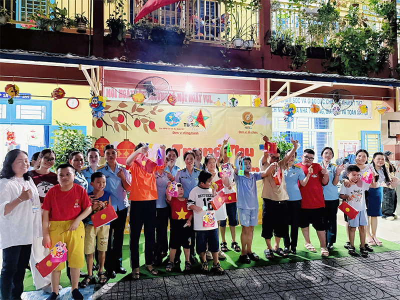 Hội Phụ nữ Sư đoàn 367 phối hợp tổ chức Chương trình “Trung thu yêu thương”