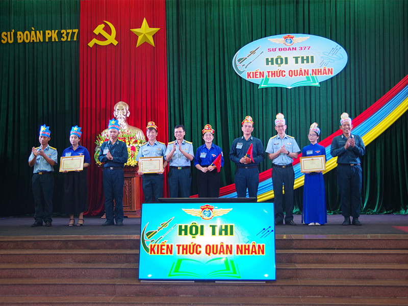 Sư đo&agrave;n 377 tổ chức Hội thi Kiến thức qu&acirc;n nh&acirc;n năm 2025