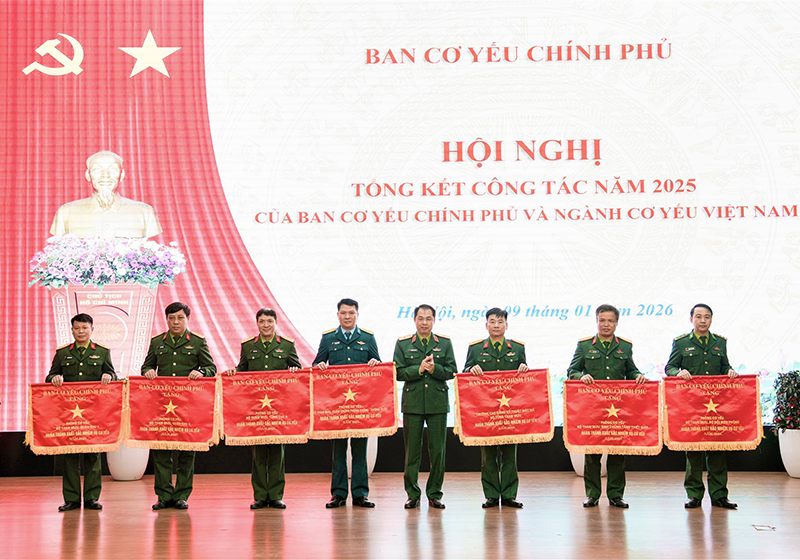Ph&ograve;ng Cơ yếu Qu&acirc;n chủng Ph&ograve;ng kh&ocirc;ng - Kh&ocirc;ng qu&acirc;n được Ban Cơ yếu Ch&iacute;nh phủ tặng Cờ thi đua