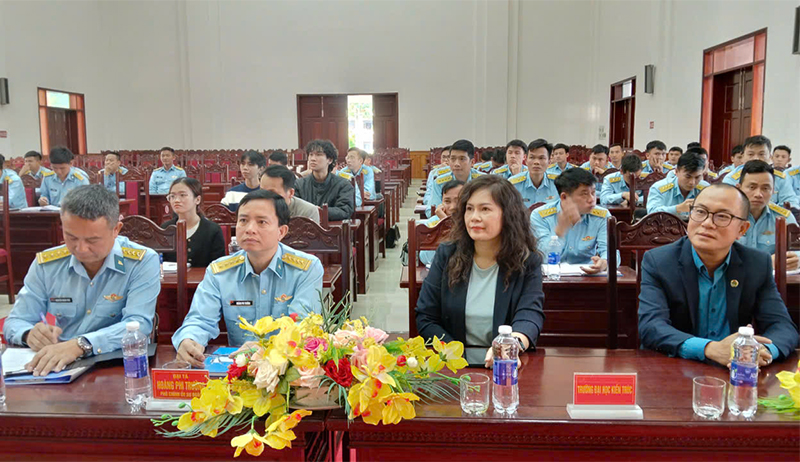 Sư đo&agrave;n 375 khai mạc Lớp bồi dưỡng cơ bản thiết kế đồ họa, m&ocirc; phỏng n&acirc;ng cao