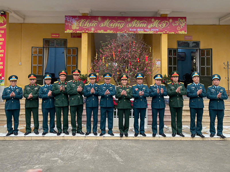 Bộ Tổng Tham mưu QĐND Việt Nam kiểm tra sẵn s&agrave;ng chiến đấu tại Trung đo&agrave;n 218