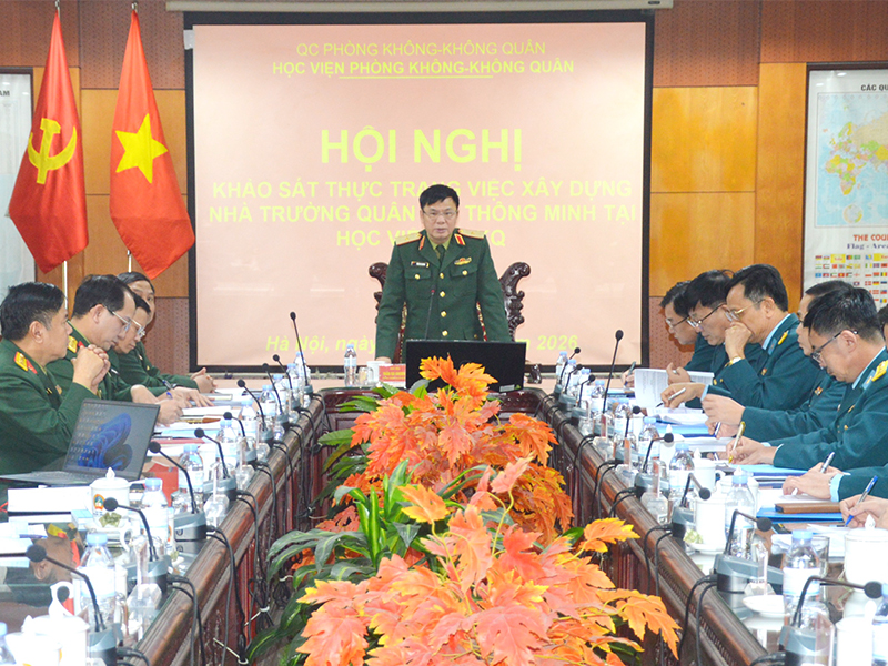 Bộ Tổng Tham mưu khảo s&aacute;t, đ&aacute;nh gi&aacute; thực trạng việc x&acirc;y dựng nh&agrave; trường Qu&acirc;n đội th&ocirc;ng minh tại Học viện Ph&ograve;ng kh&ocirc;ng-Kh&ocirc;ng qu&acirc;n