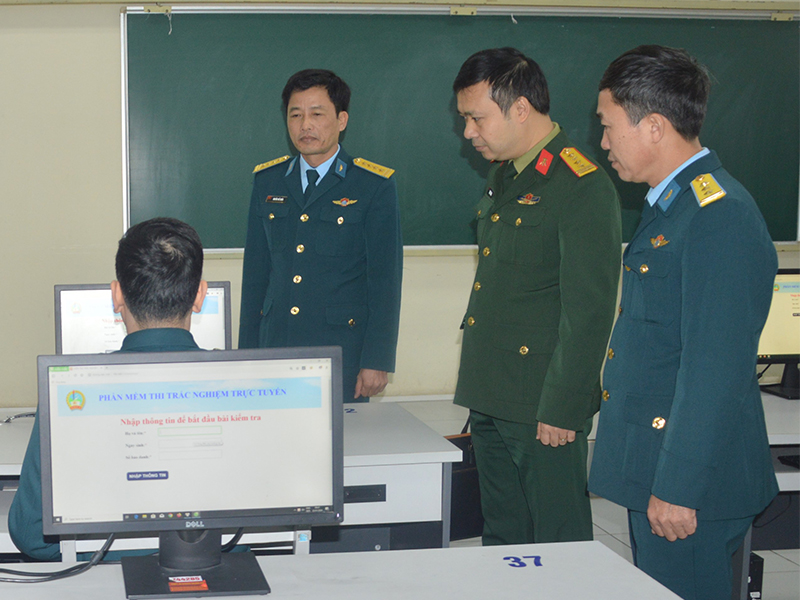 Bộ Tổng Tham mưu khảo s&aacute;t, đ&aacute;nh gi&aacute; thực trạng việc x&acirc;y dựng nh&agrave; trường Qu&acirc;n đội th&ocirc;ng minh tại Học viện Ph&ograve;ng kh&ocirc;ng-Kh&ocirc;ng qu&acirc;n