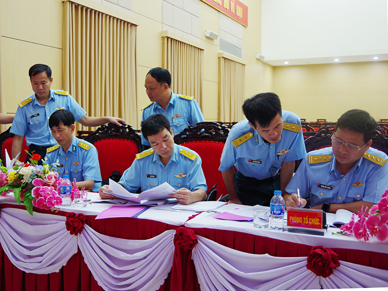 Ph&ograve;ng Tổ chức Qu&acirc;n chủng PK-KQ - điểm s&aacute;ng trong Phong tr&agrave;o Thi đua quyết thắng