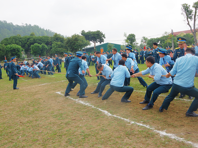 Khối cơ quan c&aacute;c sư đo&agrave;n trong Qu&acirc;n chủng PK-KQ tổ chức Lễ ra qu&acirc;n huấn luyện năm 2026