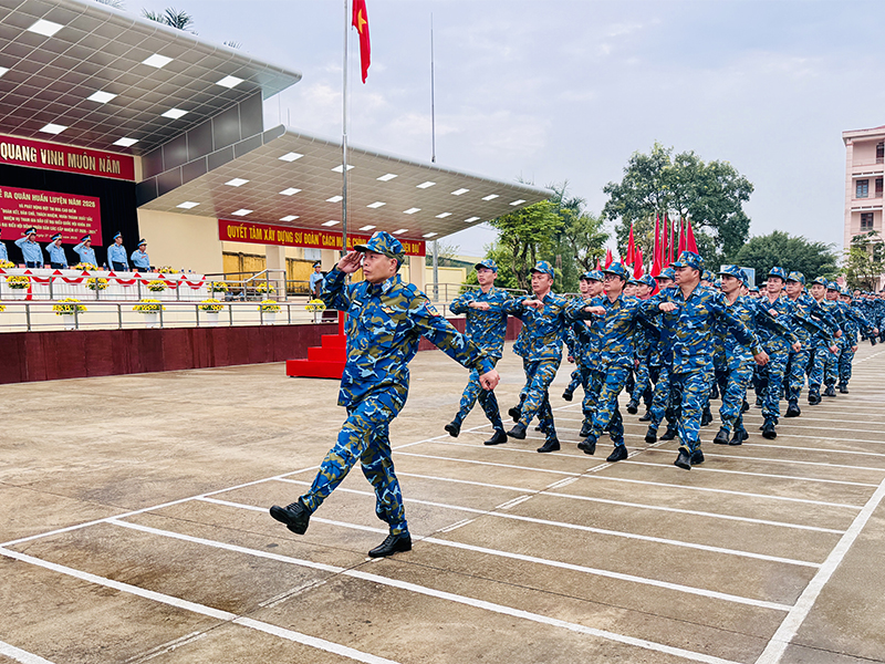 Khối cơ quan c&aacute;c sư đo&agrave;n trong Qu&acirc;n chủng PK-KQ tổ chức Lễ ra qu&acirc;n huấn luyện năm 2026