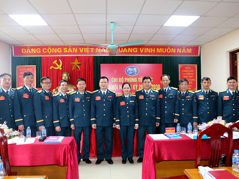 Ph&ograve;ng Tổ chức Qu&acirc;n chủng PK-KQ - điểm s&aacute;ng trong Phong tr&agrave;o Thi đua quyết thắng