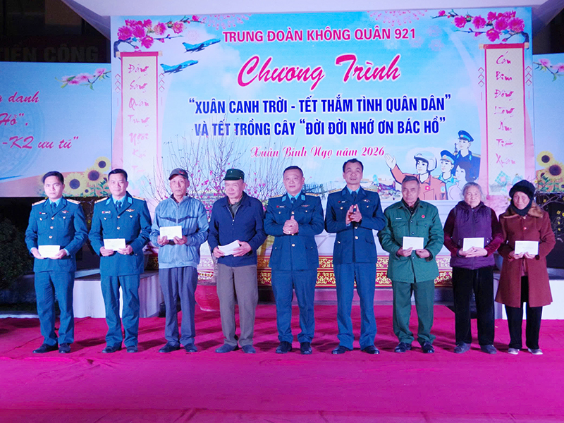 Trung đo&agrave;n Kh&ocirc;ng qu&acirc;n 921 tổ chức Chương tr&igrave;nh &ldquo;Xu&acirc;n canh trời - Tết thắm t&igrave;nh qu&acirc;n d&acirc;n&rdquo; Xu&acirc;n B&iacute;nh Ngọ - 2026