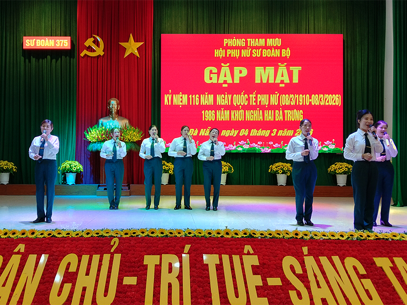 C&aacute;c đơn vị trong Qu&acirc;n chủng Ph&ograve;ng kh&ocirc;ng - Kh&ocirc;ng qu&acirc;n gặp mặt kỷ niệm 116 năm Ng&agrave;y Quốc tế Phụ nữ 8-3
