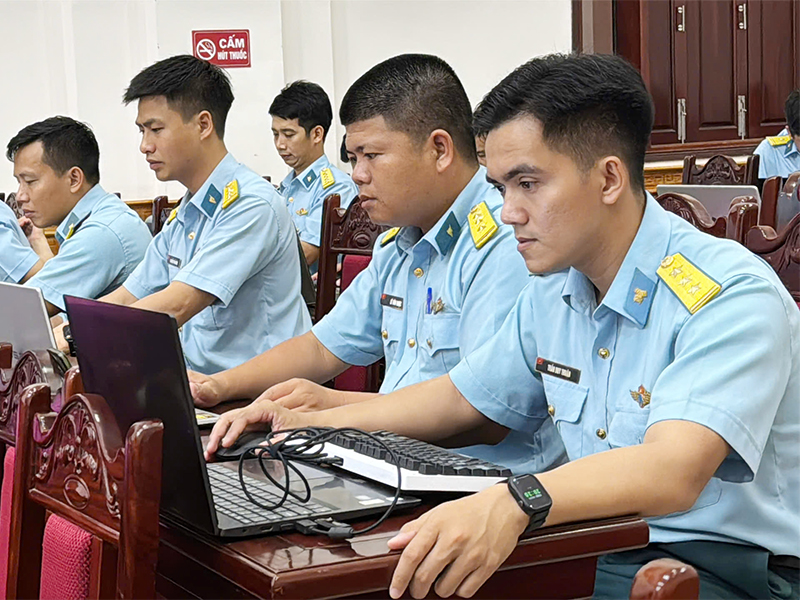 Sư đo&agrave;n 375 tập huấn c&ocirc;ng t&aacute;c tuy&ecirc;n huấn năm 2026