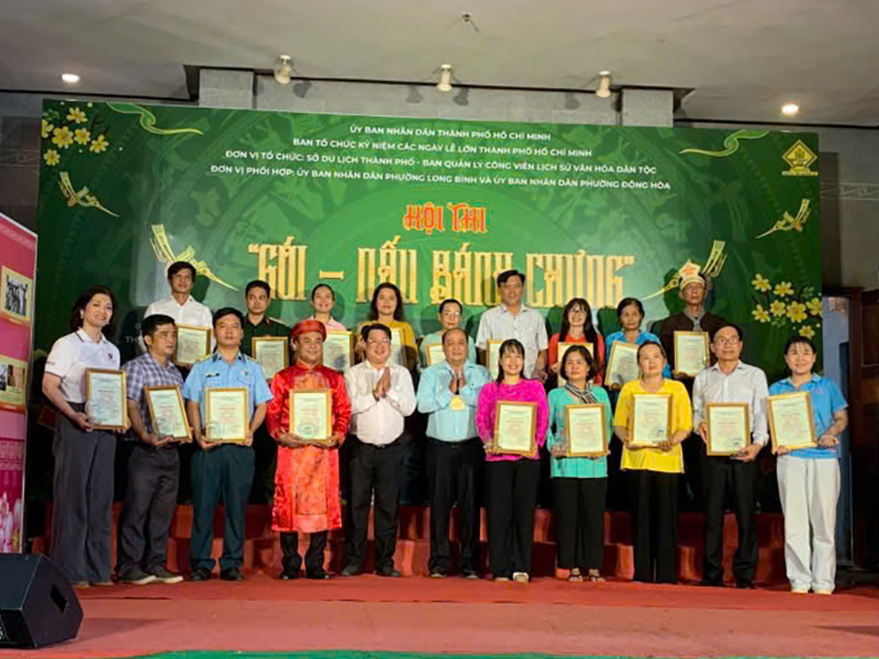 Trung đo&agrave;n T&ecirc;n lửa 263 tham gia Hội thi g&oacute;i, nấu b&aacute;nh chưng năm 2026 do Sở Du lịch TP Hồ Ch&iacute; Minh tổ chức