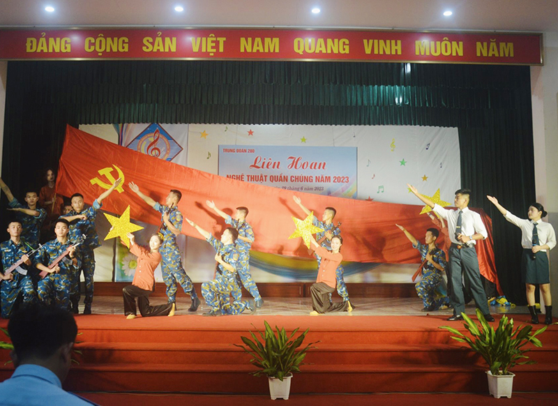 Viết tiếp bản h&ugrave;ng ca Đo&agrave;n Hồng Lĩnh anh h&ugrave;ng