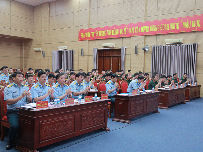 Sư đo&agrave;n Ph&ograve;ng kh&ocirc;ng 361 tổ chức Hội nghị hiệp đồng t&aacute;c chiến &ldquo;V&ograve;m ph&ograve;ng kh&ocirc;ng bền vững&rdquo; với c&aacute;c đơn vị trong khu vực