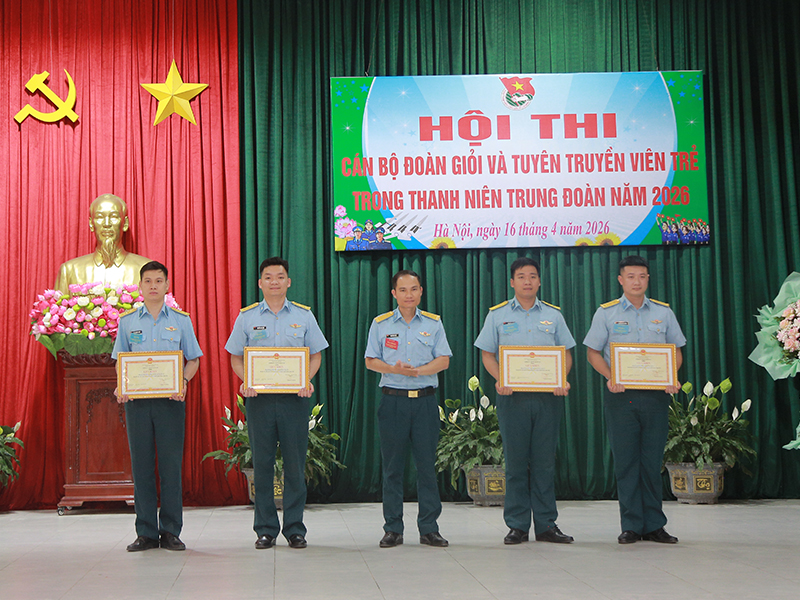 N&acirc;ng cao chất lượng tuy&ecirc;n truyền vi&ecirc;n trẻ v&agrave; &ldquo;thủ lĩnh Đo&agrave;n&rdquo; ở Trung đo&agrave;n 257