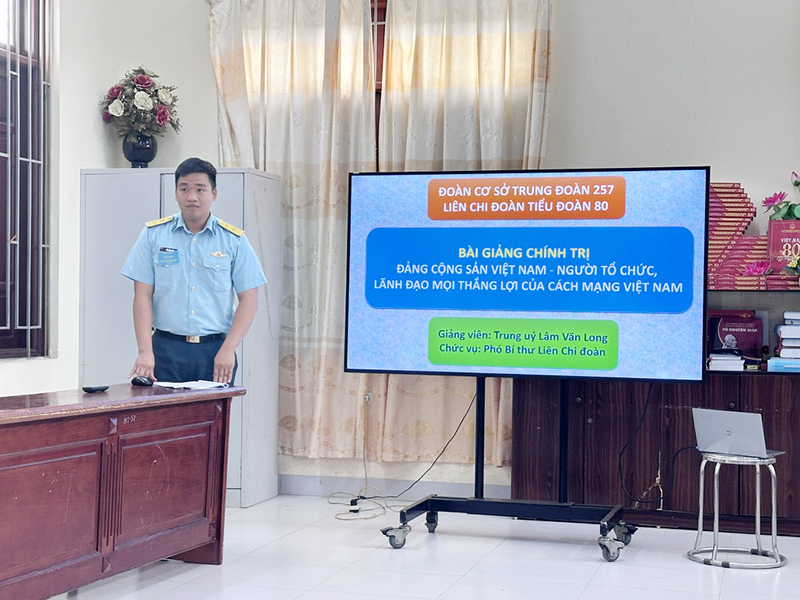 N&acirc;ng cao chất lượng tuy&ecirc;n truyền vi&ecirc;n trẻ v&agrave; &ldquo;thủ lĩnh Đo&agrave;n&rdquo; ở Trung đo&agrave;n 257