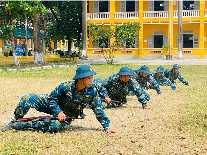 Rực lửa kh&iacute; thế thi đua th&aacute;ng đầu huấn luyện