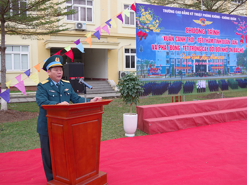 Trường Cao đẳng Kỹ thuật PK-KQ tổ chức Chương tr&igrave;nh &ldquo;Xu&acirc;n canh trời - Tết thắm t&igrave;nh qu&acirc;n d&acirc;n&rdquo; năm 2026