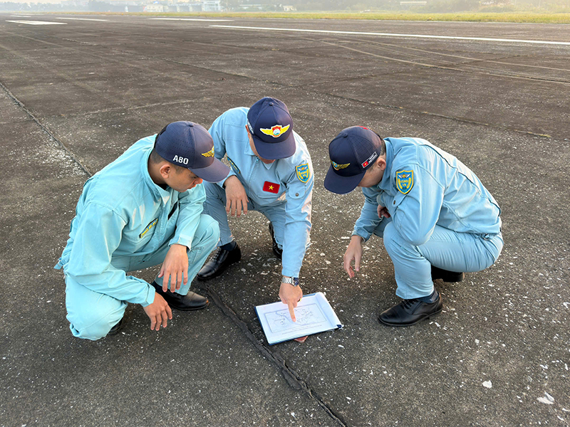 Trung đo&agrave;n Kh&ocirc;ng qu&acirc;n 916 sẵn s&agrave;ng bảo vệ th&agrave;nh c&ocirc;ng Đại hội đại biểu to&agrave;n quốc lần thứ XIV của Đảng