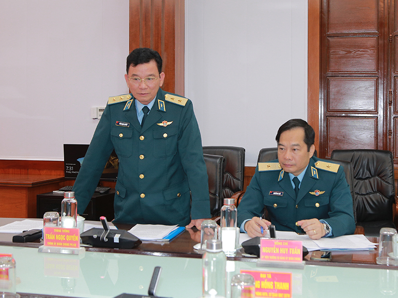 Tổng cục Ch&iacute;nh trị Qu&acirc;n đội nh&acirc;n d&acirc;n Việt Nam kiểm tra Qu&acirc;n chủng Ph&ograve;ng kh&ocirc;ng - Kh&ocirc;ng qu&acirc;n