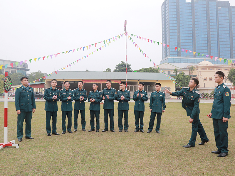 L&iacute;nh Vệ binh Ph&ograve;ng kh&ocirc;ng - Kh&ocirc;ng qu&acirc;n rộn r&agrave;ng đ&oacute;n Tết Nguy&ecirc;n đ&aacute;n B&iacute;nh Ngọ - 2026
